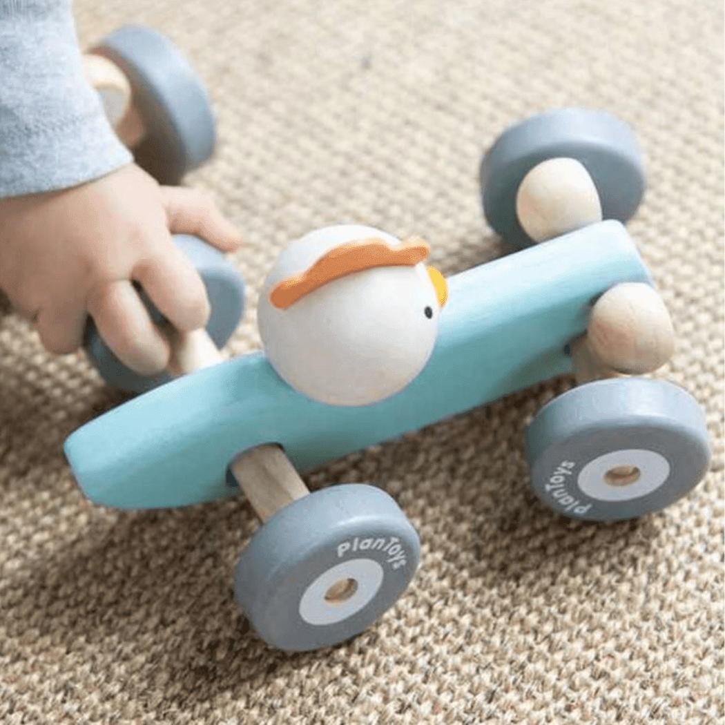 Plan Toys Plan Toys Chicken Racing Car